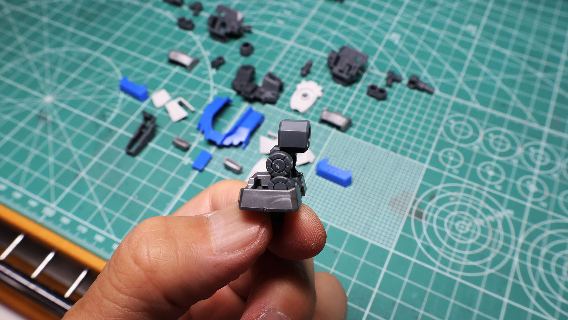 腹部の2重関節、この軸ずらし方だと……効果は後ほど