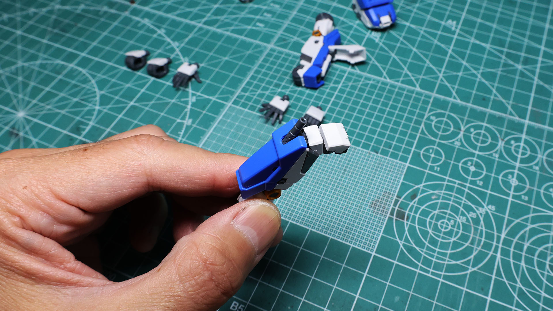 ビーム・ガンの伸縮はこのとおり。簡単な構造でこの表現力！