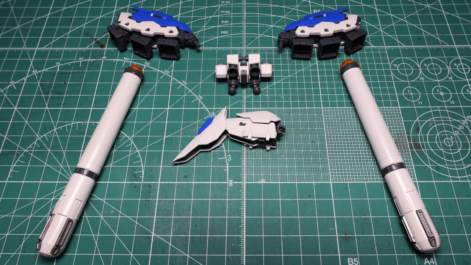 構成要素を組み上げると……