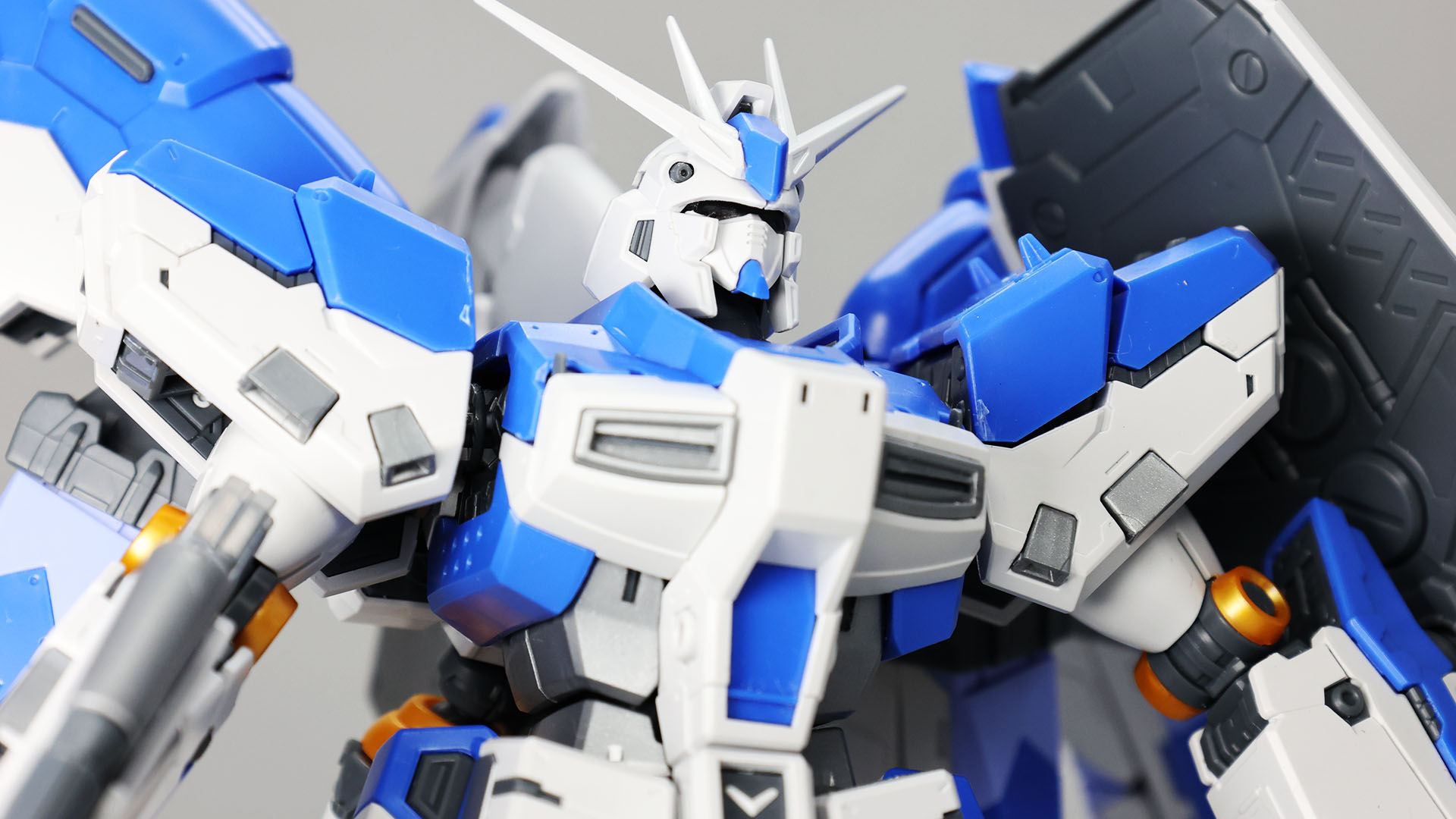 ケレンミあふれるポージングが可能！これはがしがし遊べそうです