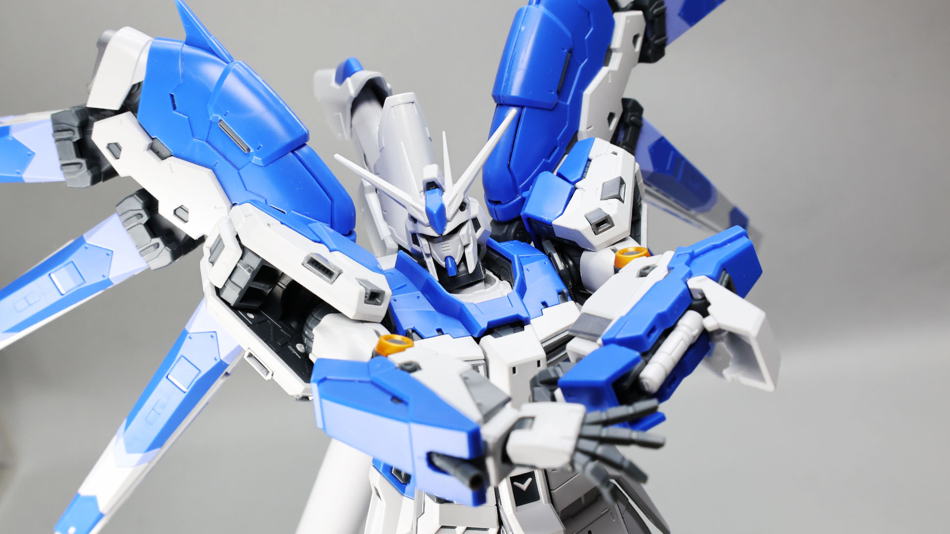 ケレンミあふれるポージングが可能！これはがしがし遊べそうです