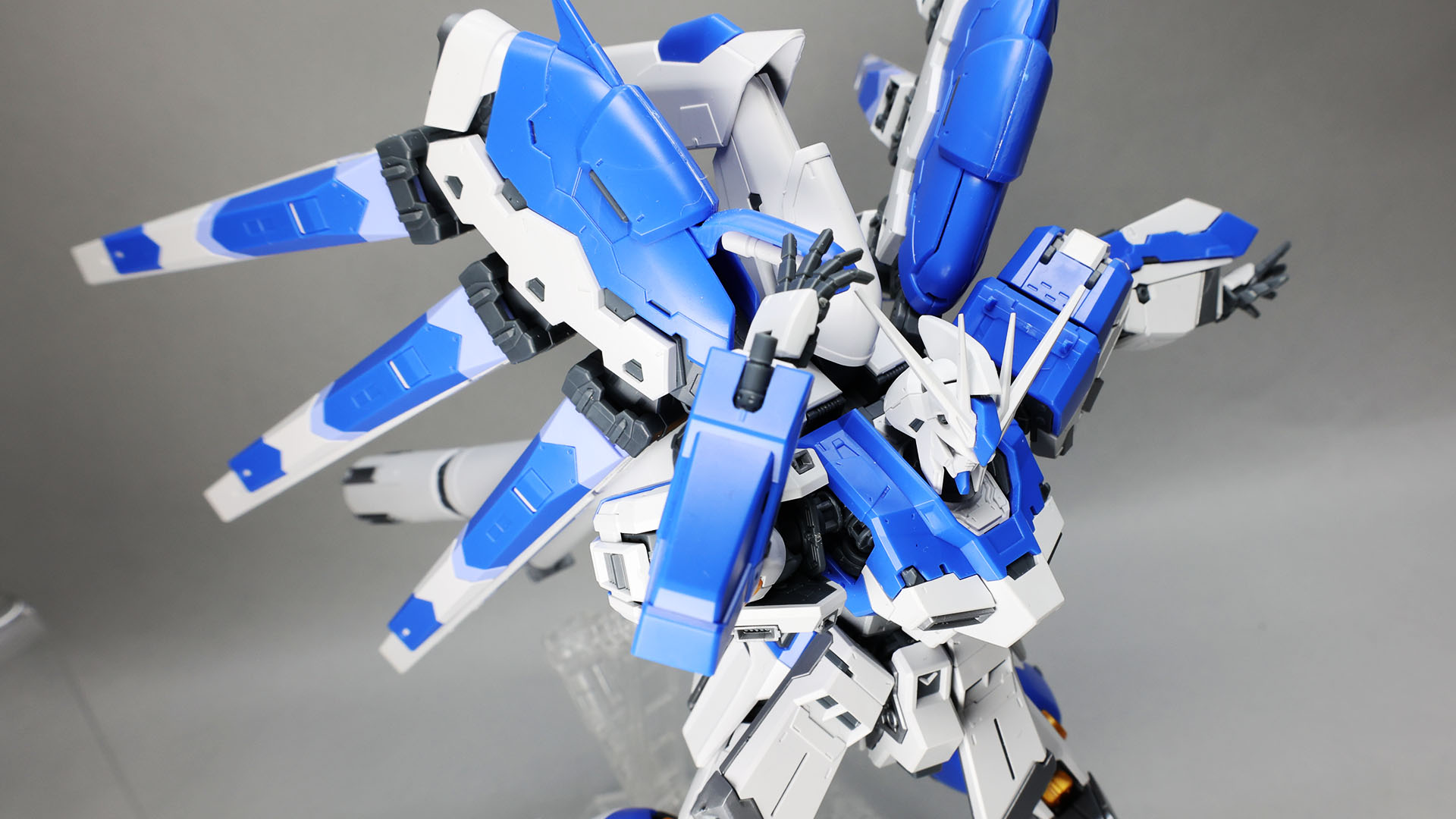 ケレンミあふれるポージングが可能！これはがしがし遊べそうです