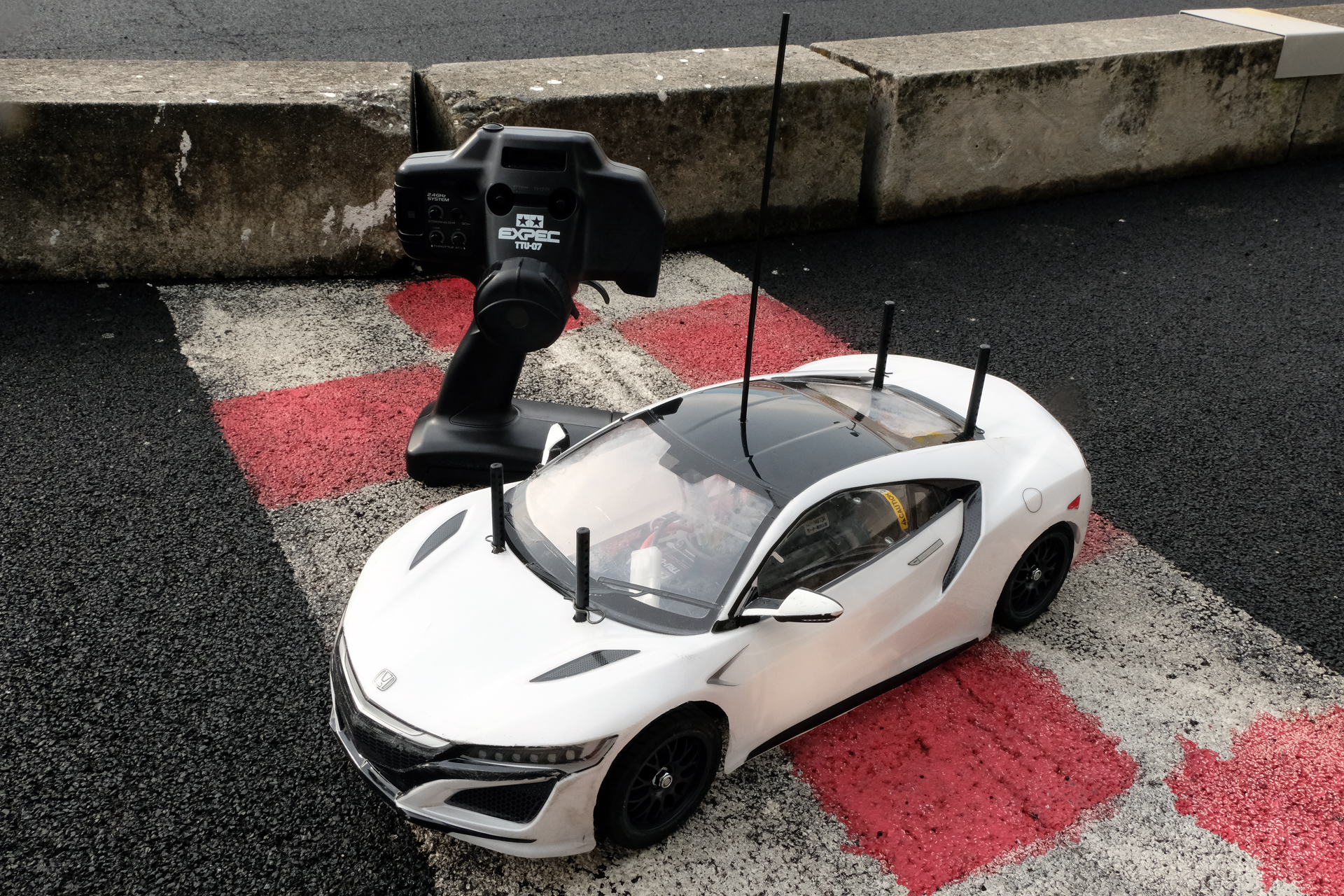 「NSX」はサーキットが似合う！