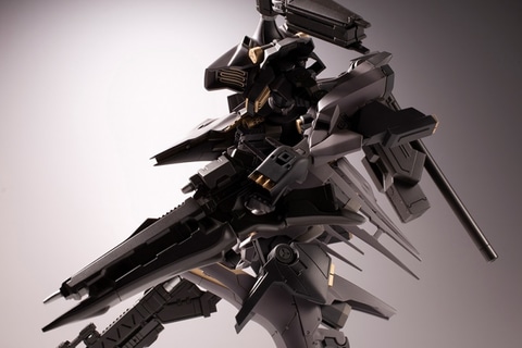ARMORED CORE 4」のOP機体！ プラモデル「レイレナード 03