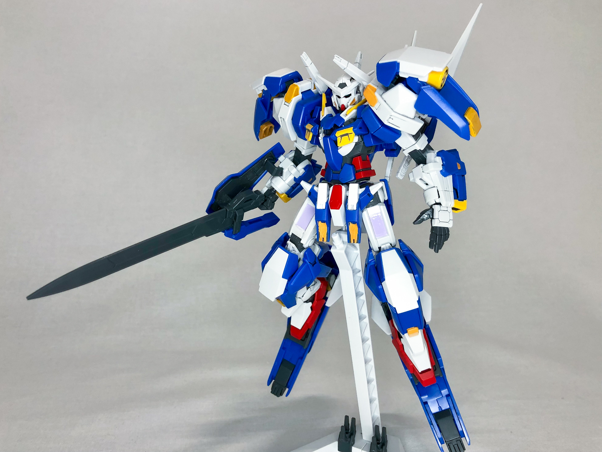 GNソードを構えてみました。