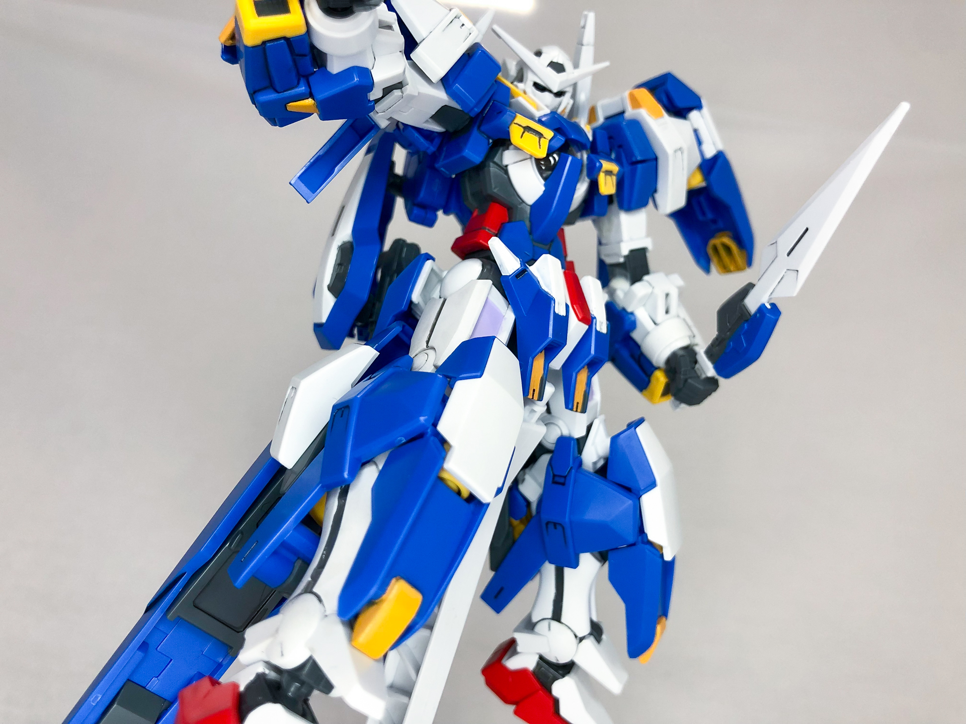 やはり、下からあおりで撮影するとモビルスーツの巨大感が分かりますね。