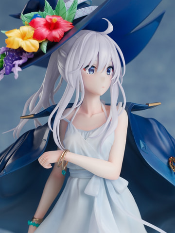 TVアニメ「魔女の旅々」より「イレイナ」が白いワンピース姿で