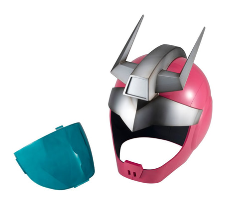 シャアのノーマルスーツ専用ヘルメットが1/1スケールで商品化