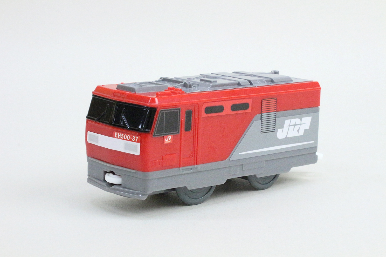 よく見ると先頭部の方が少し高い