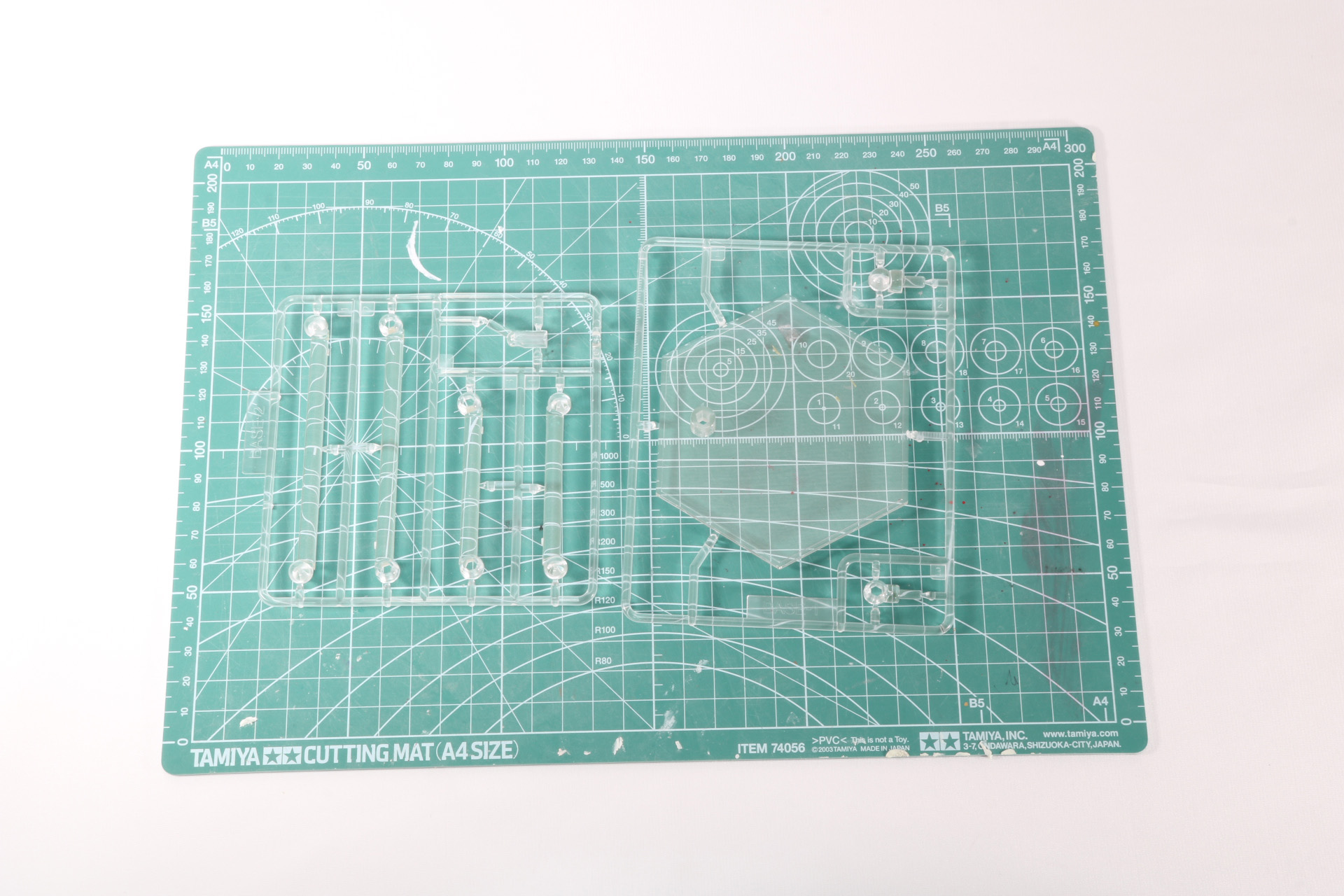 専用台座用ランナー