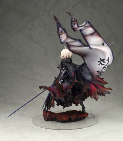 鋭い視線を浴びせるジャンヌオルタ！ 「FGO」より「アヴェンジャー