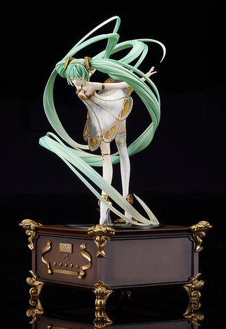 Rella氏の描くビジュアルイメージをフィギュア化！「初音ミク