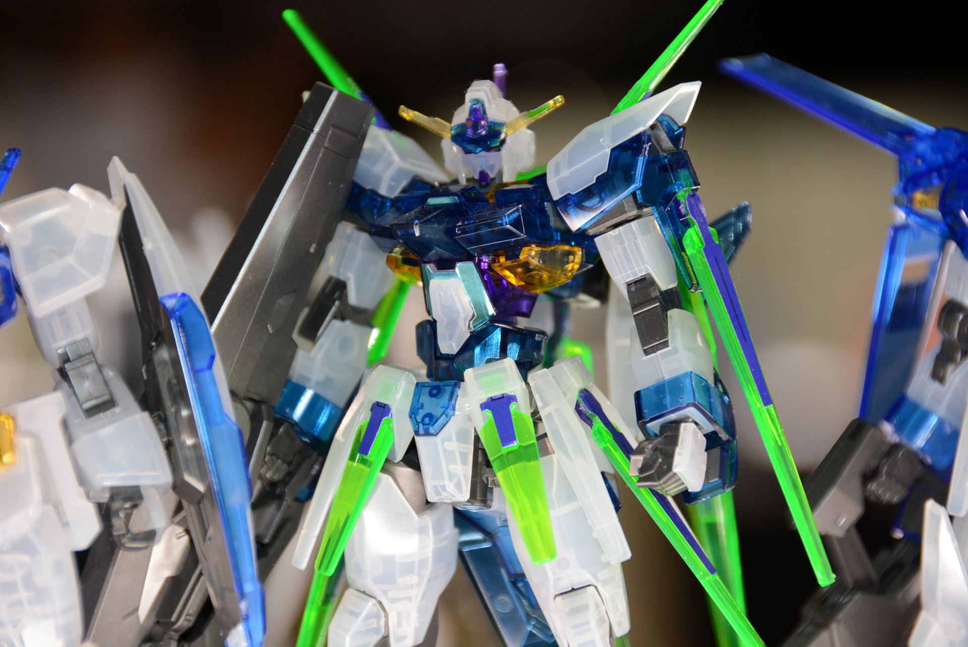 「HG 1/144 ガンダムAGE-FX」