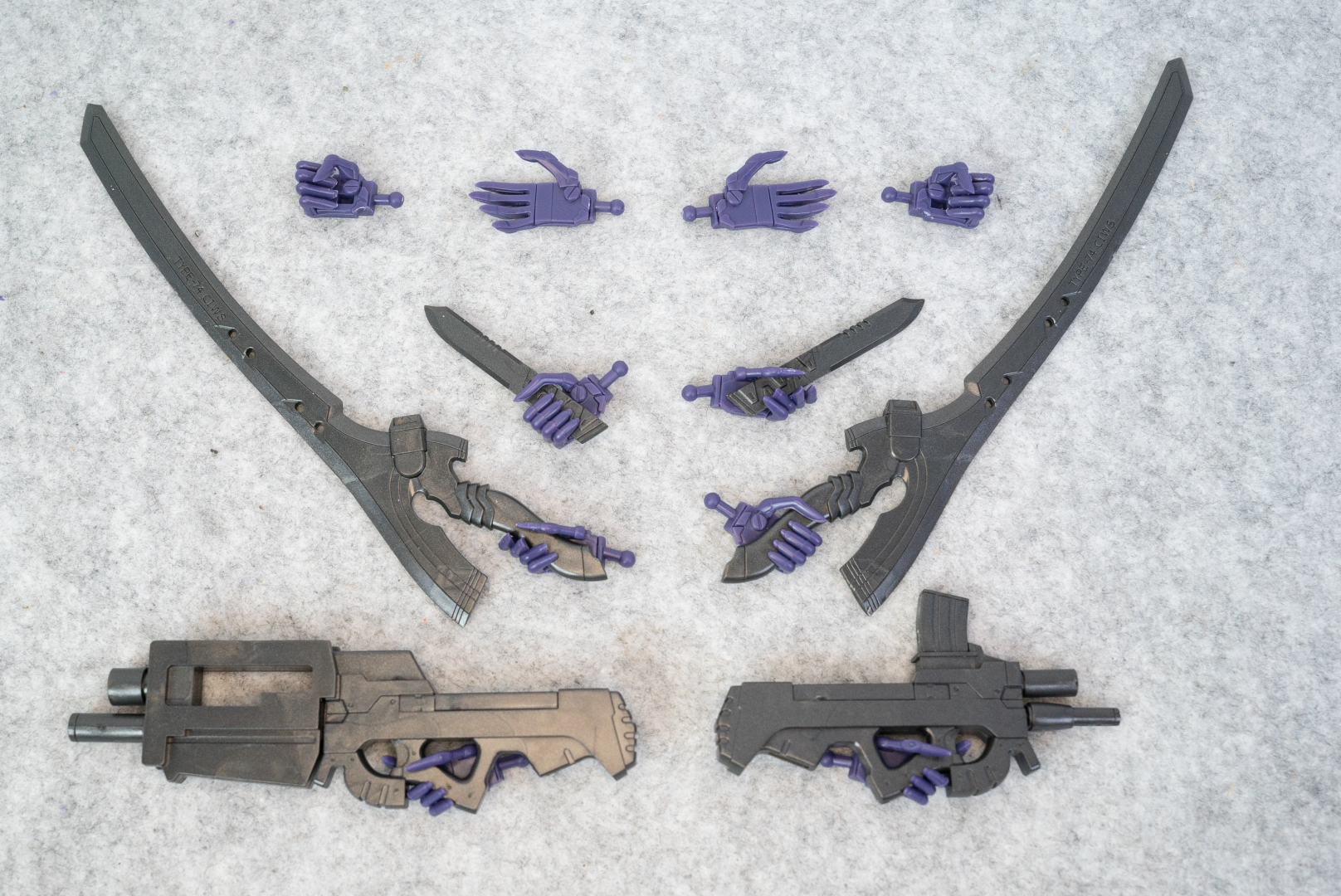 マニュピレーターが大量に付いてくるので、武器も持ち替えやすい