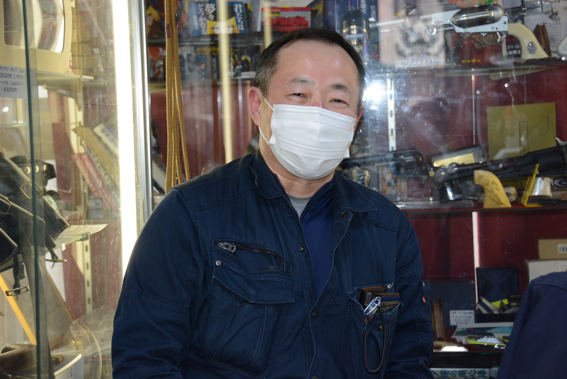 本商品の原型（設計）製作は、ハートフォードの「戦士の銃」を手がけたエルフィンナイツプロジェクト/髙木亮介(高は正しい表記は旧字体)氏。写真は戦士の銃のインタビュー時のもの