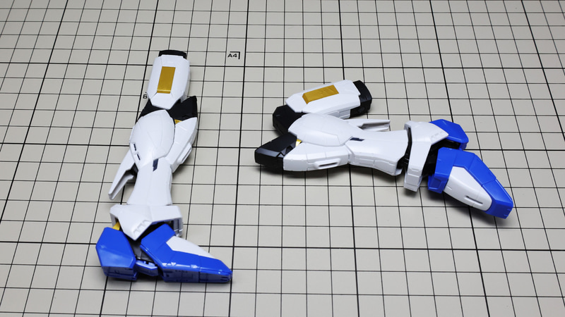 膝はここまで曲がりますが、大腿部と膝関節で外れやすい印象です