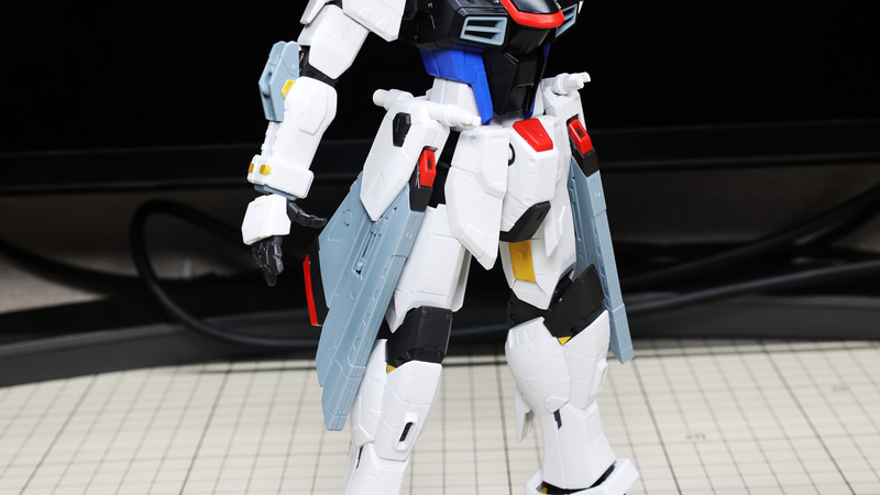 上半身と組み合わせればフリーダムガンダム本体が完成です