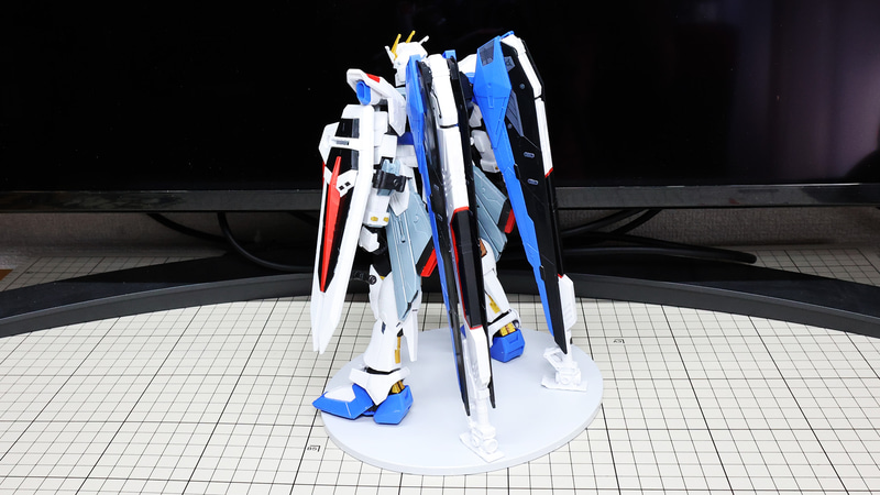 フリーダムガンダムに装備させればすべて完成です！