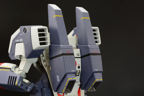 BANDAI - DX超合金 VF-1J対応アーマードパーツセット Amazon.co.jp: DX超合金 VF-1J対応アーマードパーツセット