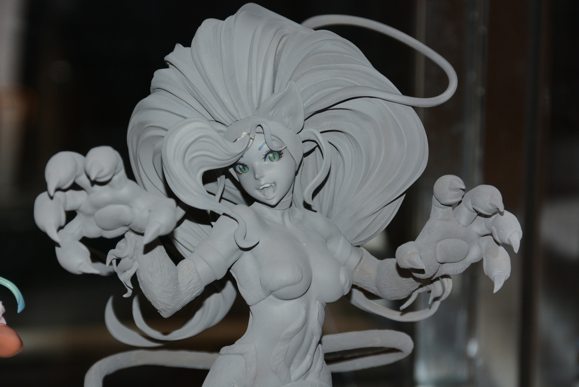 フェリシアは健康的でかわいらしい表情が魅力だ