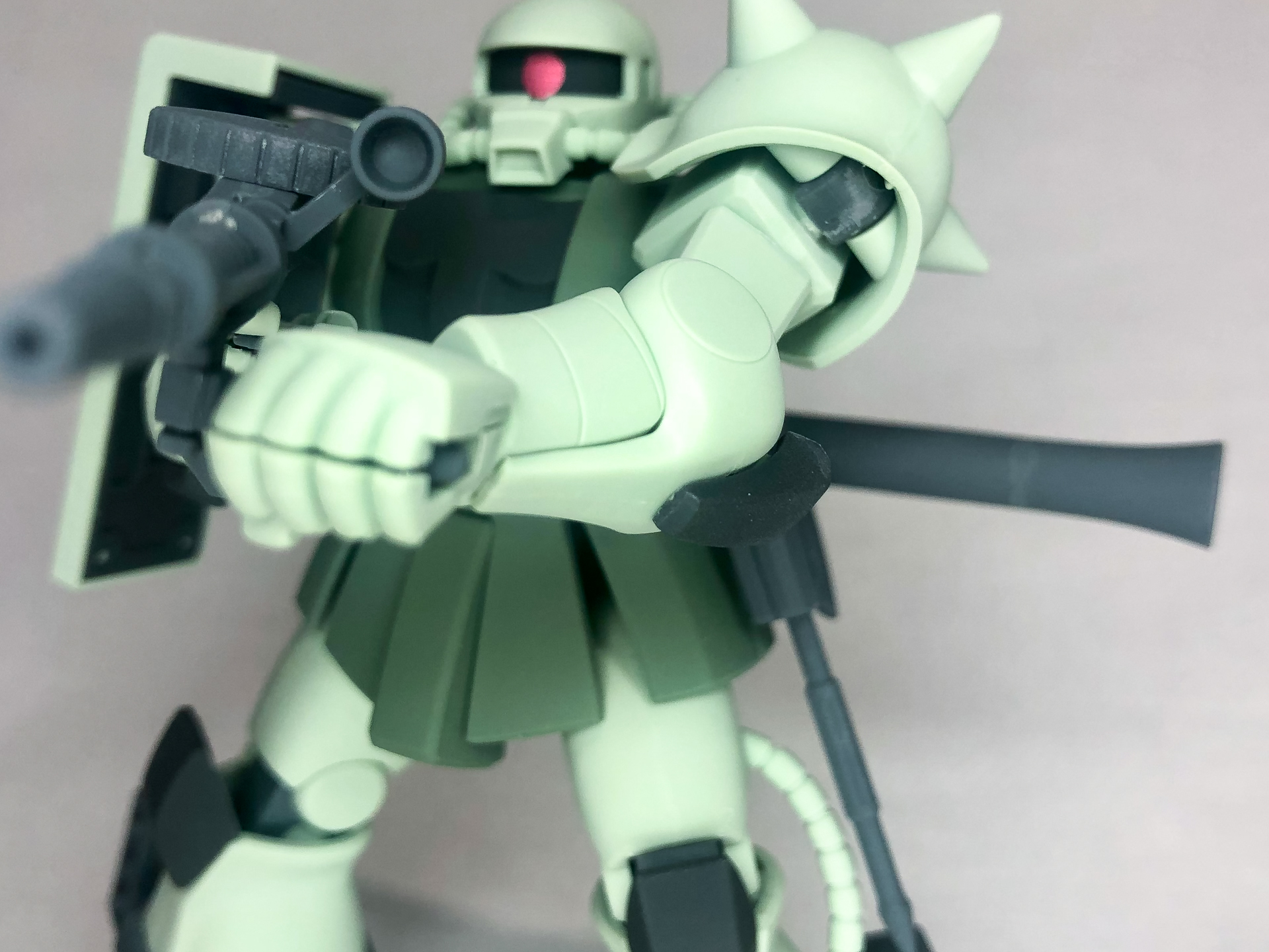 前腕部を拡大してみました。合わせ目はほぼ分からなくなっているのではないでしょうか。