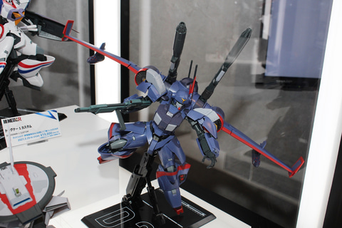 特別企画 魂ネイションズ撮り下ろし シャープなデザインアレンジが印象的な Hi Metal R ドラグナー2カスタム が プレミアムバンダイで予約受付中 Hobby Watch