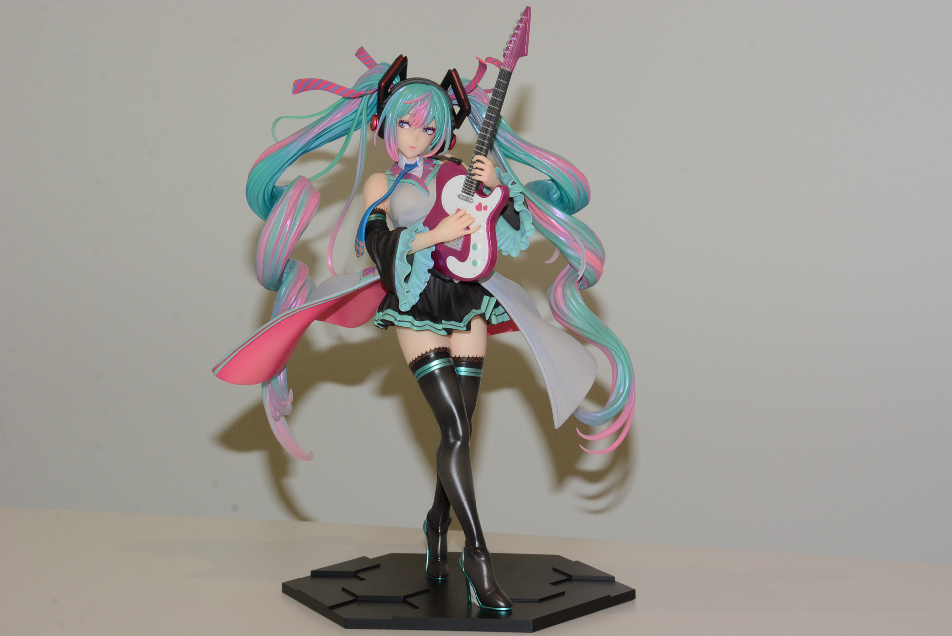 山下氏のこだわりが色濃く出た「BISHOUJO ReMIXシリーズ 初音ミク」。これまでにない初音ミクのイメージに挑戦した作品と言えるだろう