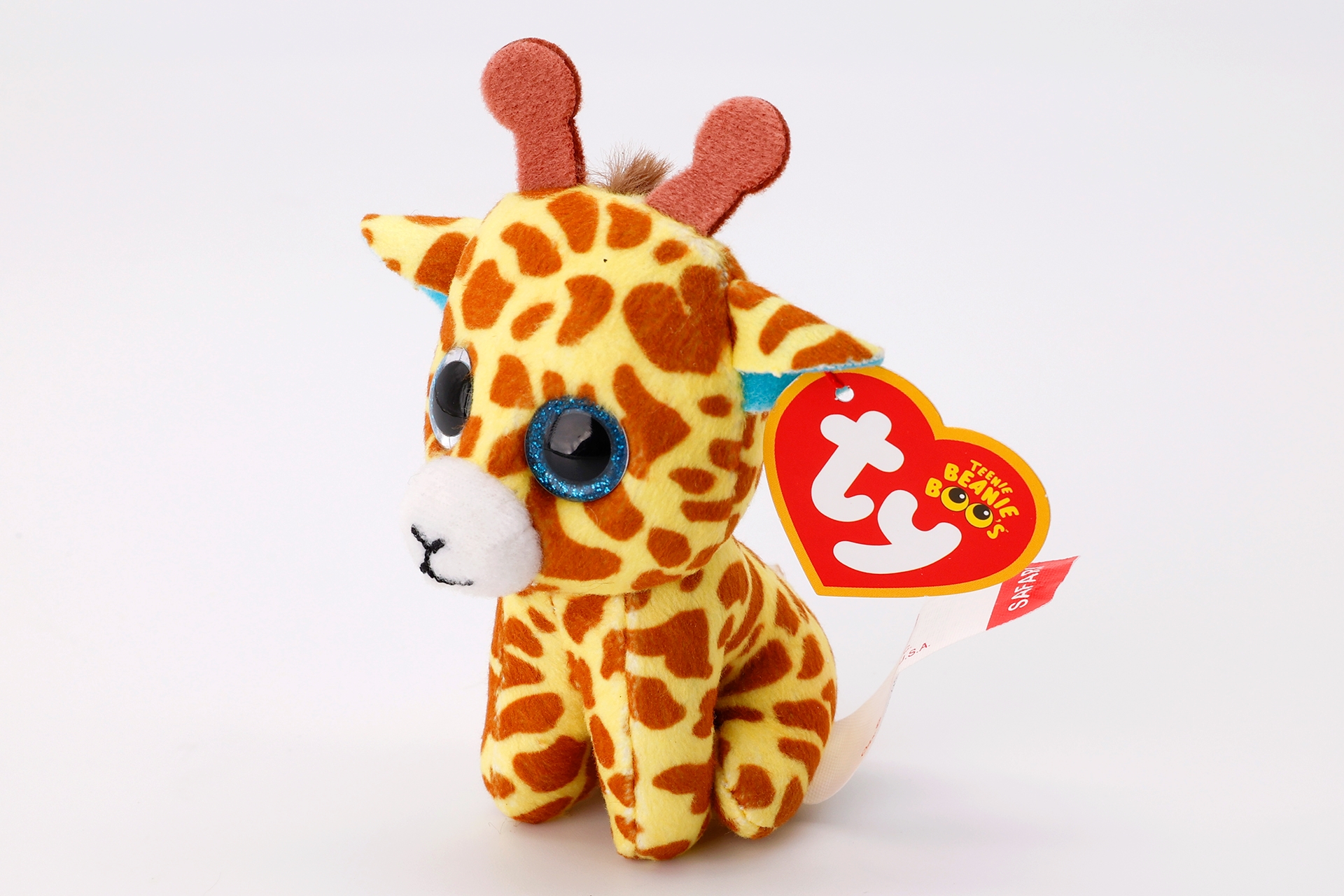 首は長くないものの、「キリン」らしさが出ている