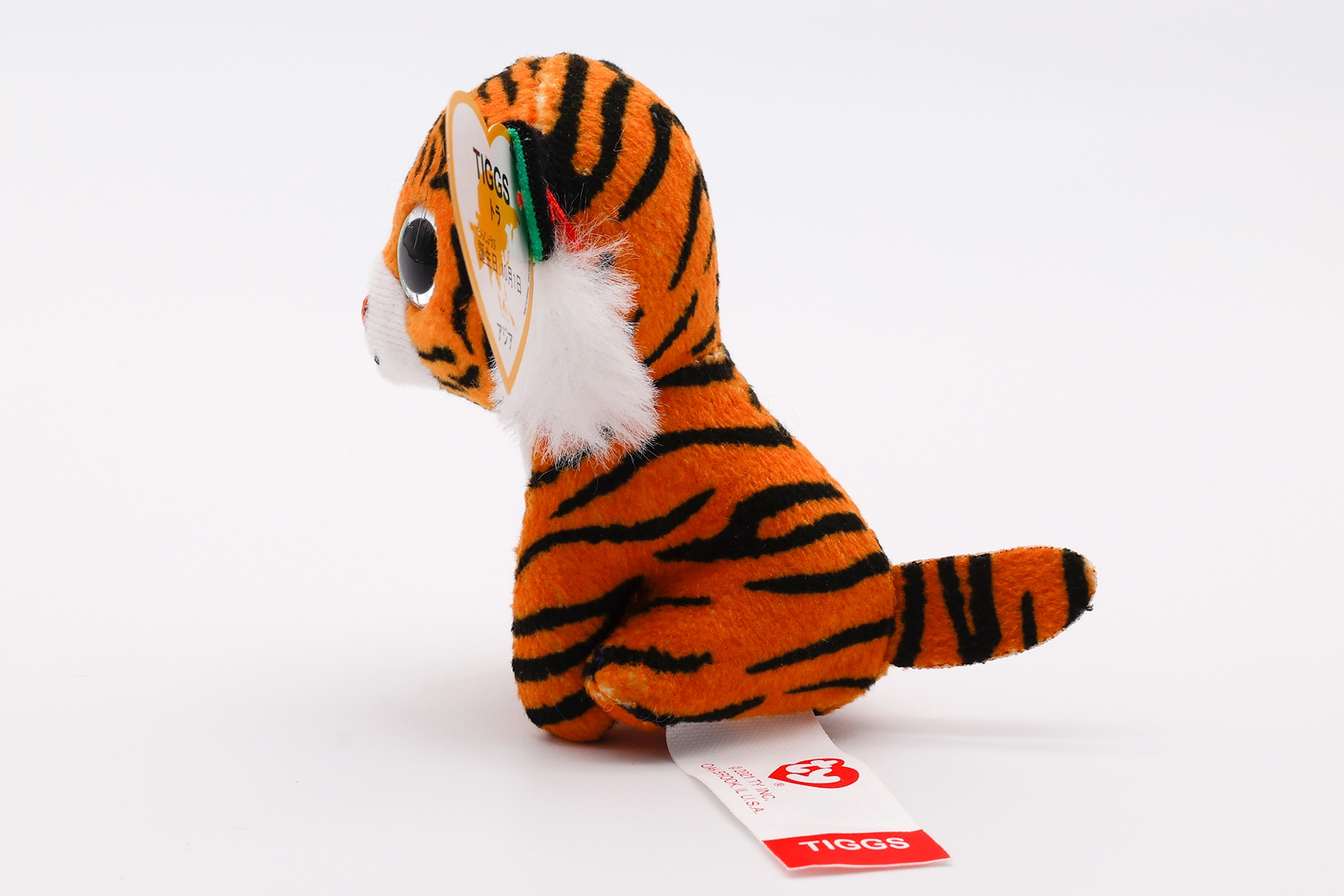 「トラ」とえいば、やはり全身の虎柄模様。こちらもバランス良く配色されている