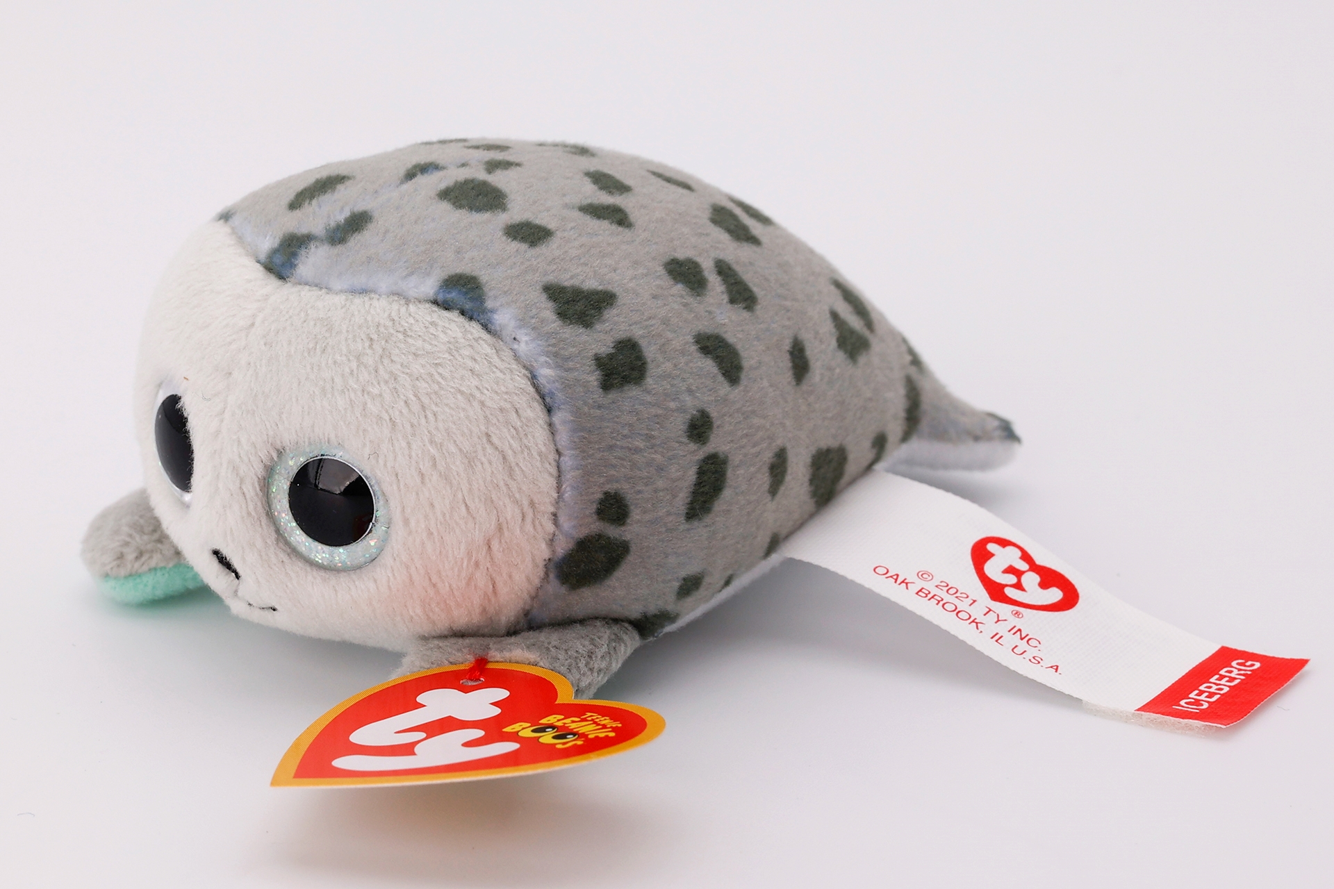 今回のシリーズでは、唯一の横置きスタイルになっている