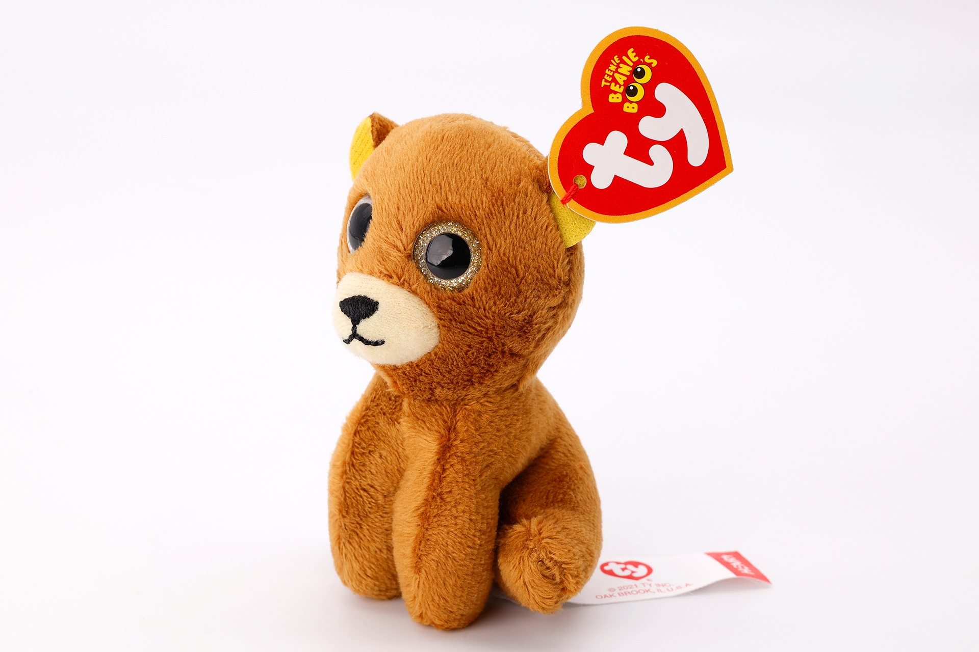 手作りなのか、この個体はやや口元が曲がっている。そうしたちょっとした違いも、ぬいぐるみの個性につながっていくのかもしれない