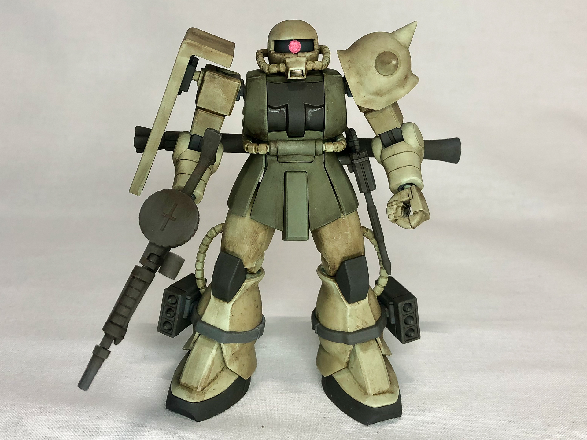 素立ち状態で四方から見てみます。前回の地上げ状態とは明らかに雰囲気が変わっていることがわかります。