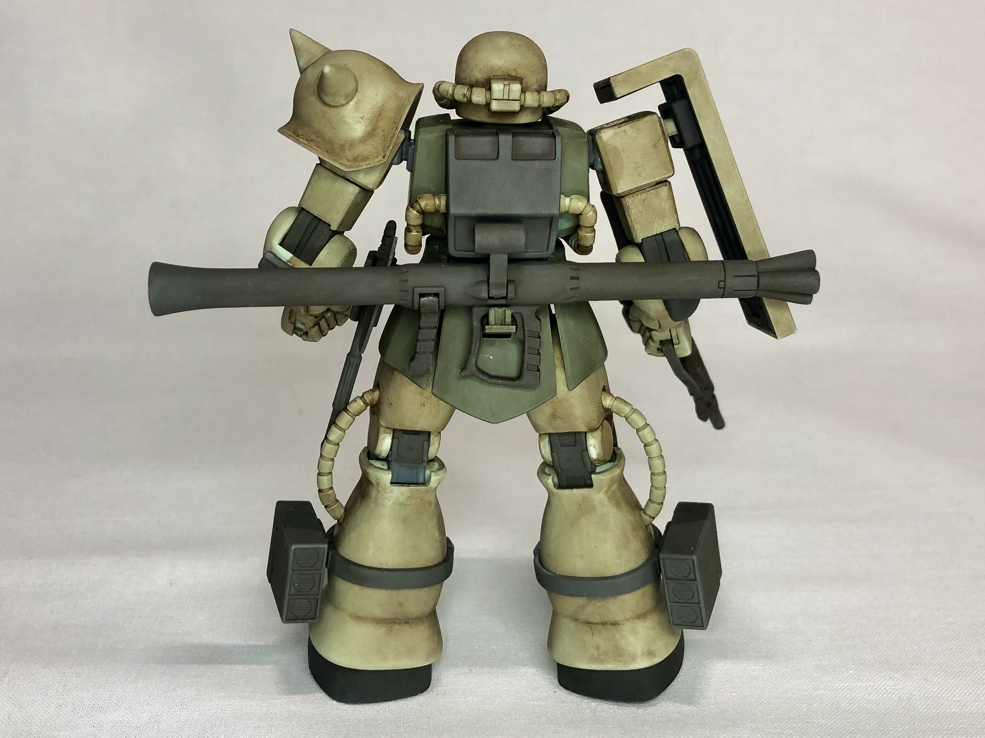 素立ち状態で四方から見てみます。前回の地上げ状態とは明らかに雰囲気が変わっていることがわかります。