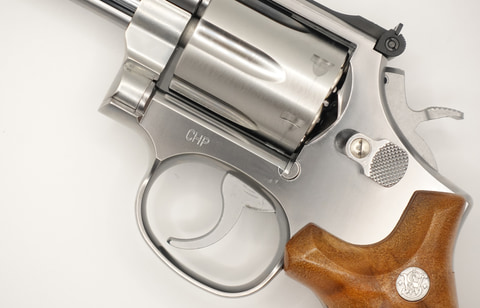 CHPの制式リボルバー「M68」が日本初のトイガン化。タナカより「S&W