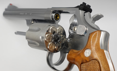 CHPの制式リボルバー「M68」が日本初のトイガン化。タナカより「S&W