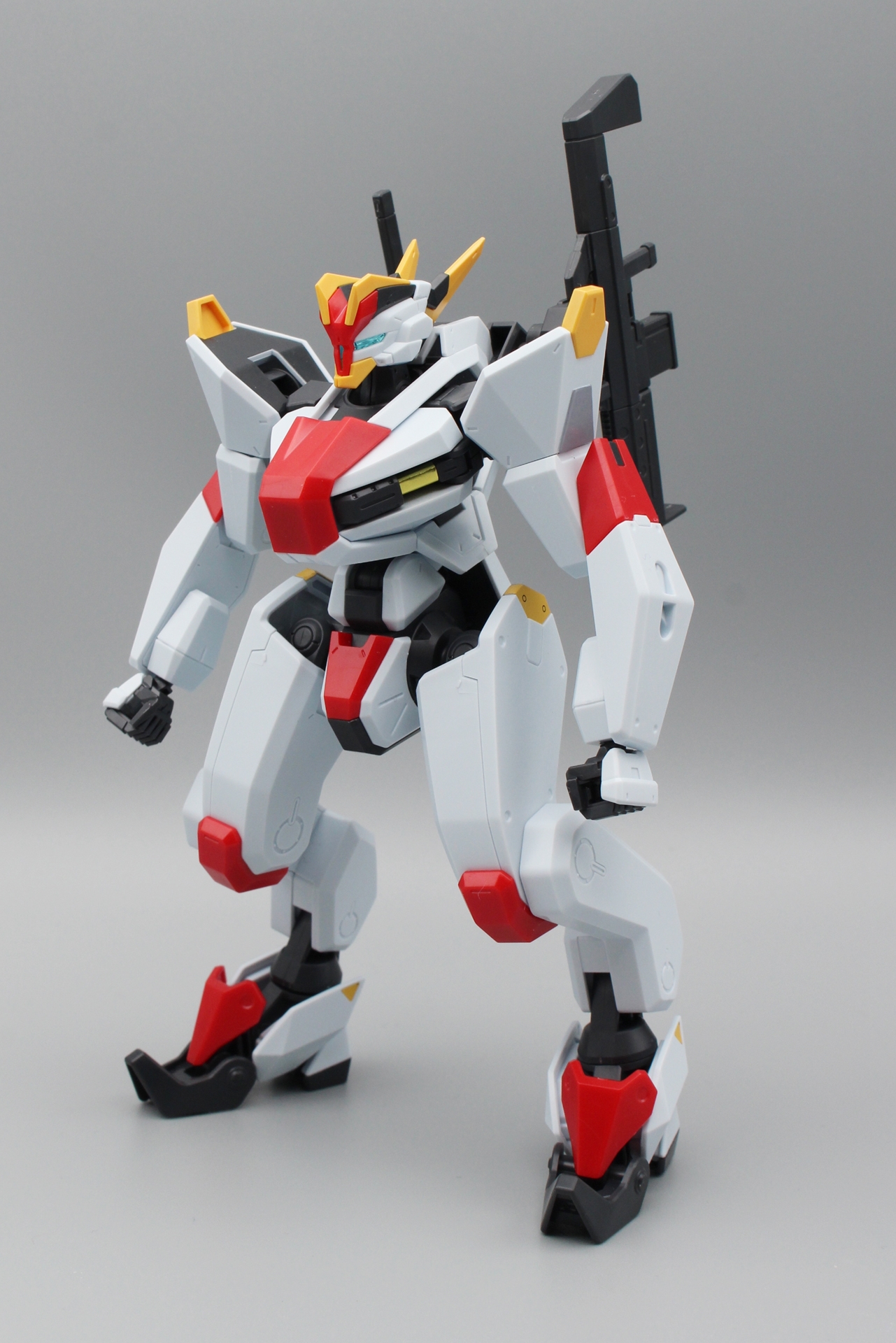 「HG 1/72 メイレスケンブ」完成。直線で構築されたシルエットが美しい機体だ