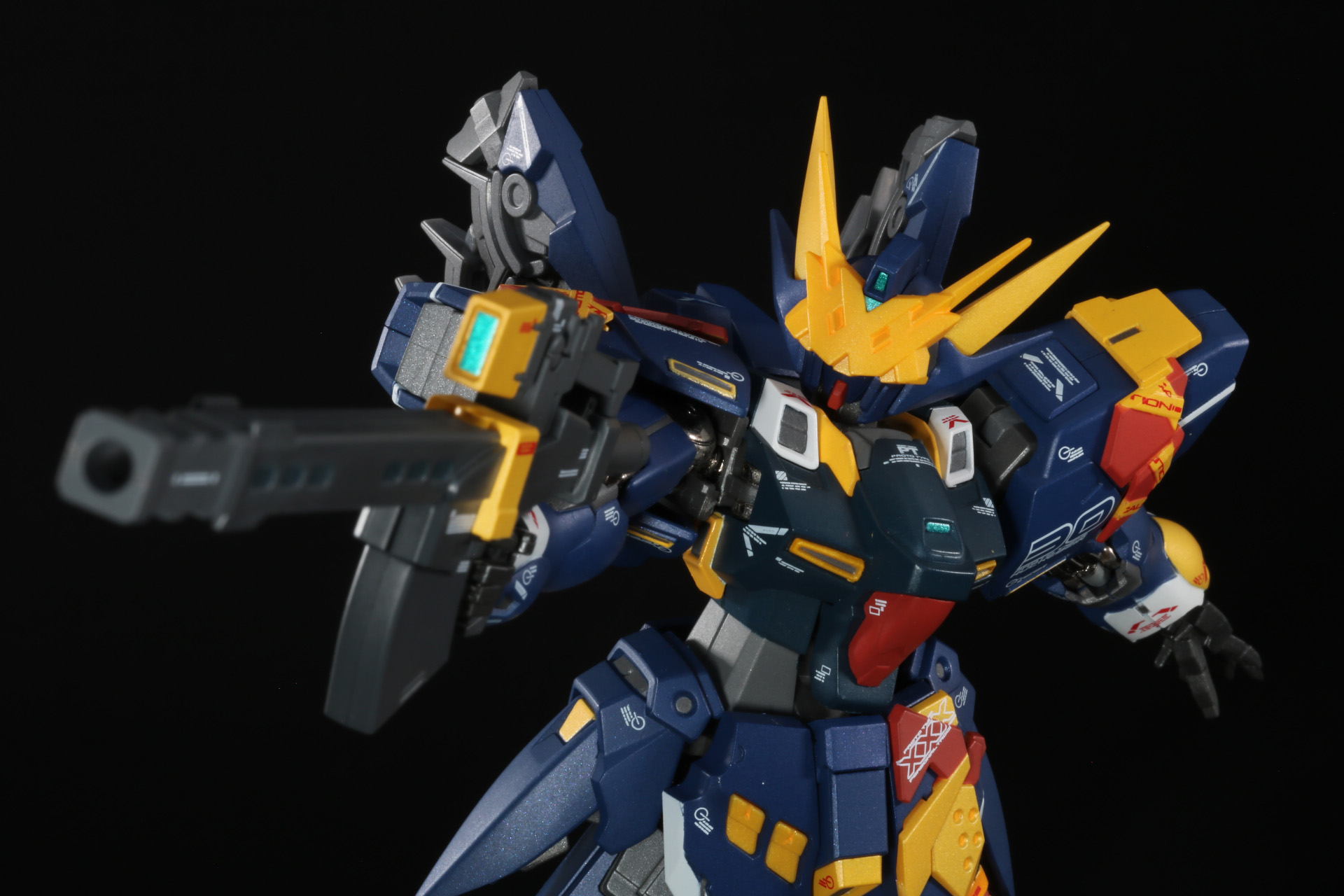 作中の「フォトン・ライフル」のアクションを再現