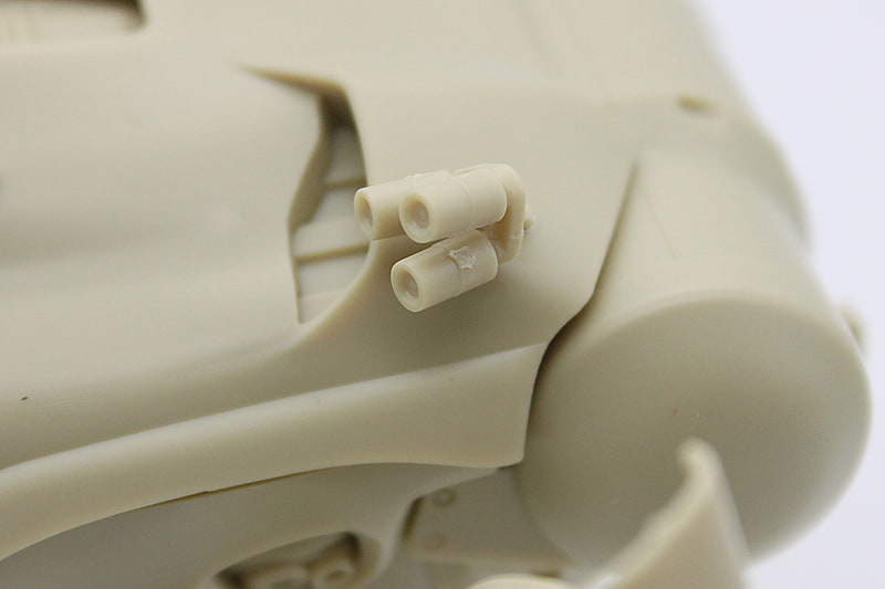 そして、スモークディスチャージャーのような小さなアクセサリがワンポイントになっていたり……