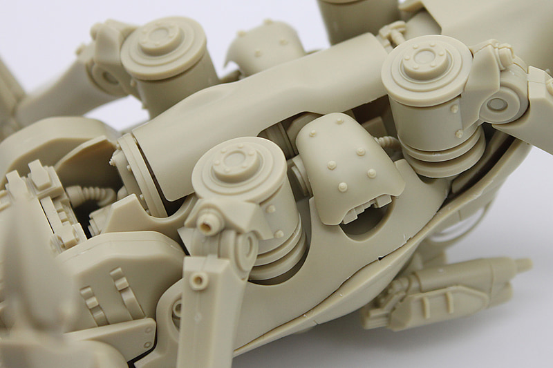 一見すると20世紀の重機にも見えるメカ部など、本当に見どころが多いのです。