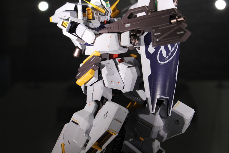 サイドスカートにはEパック・ホルダーを装着可能