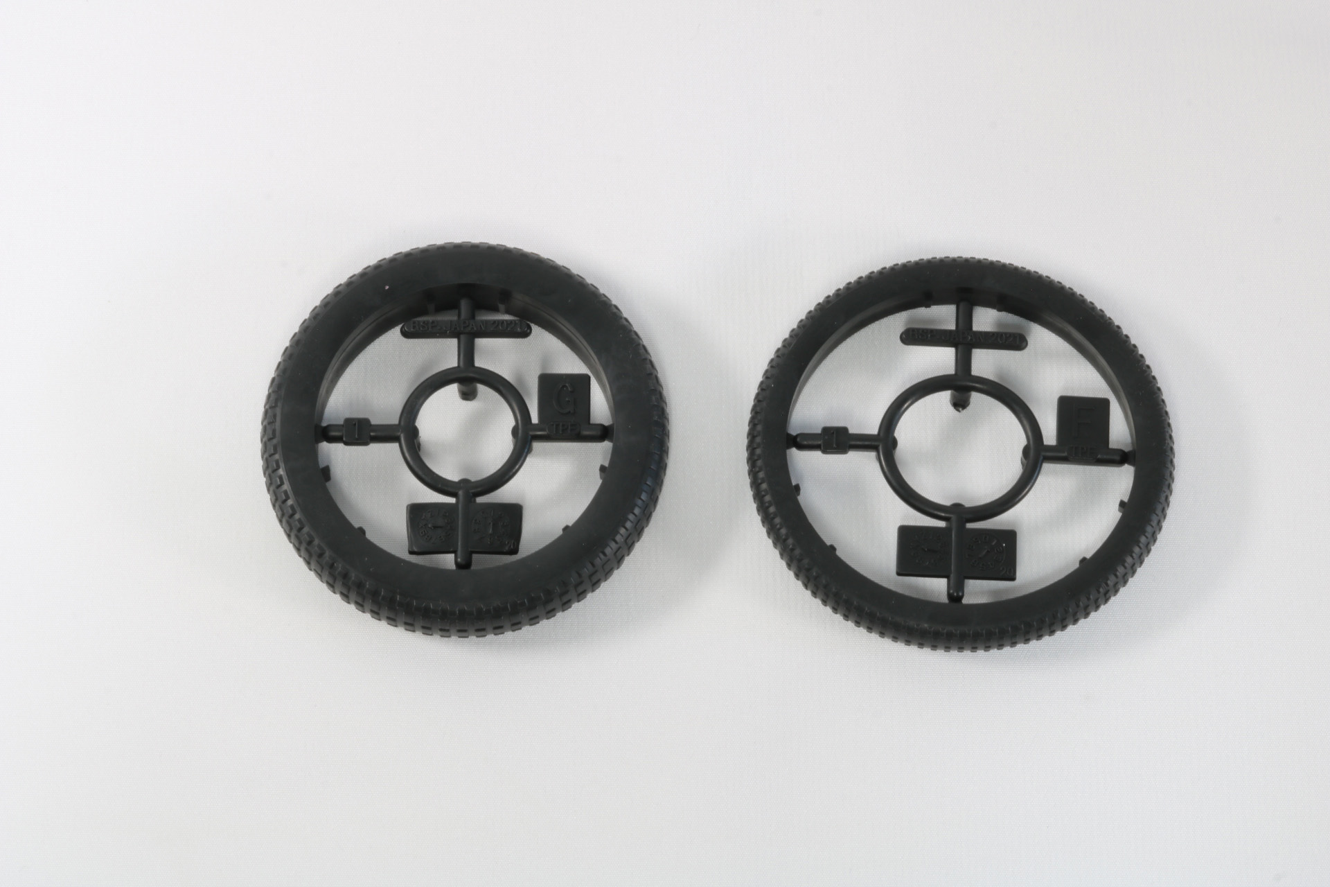 タイヤの軟質パーツ