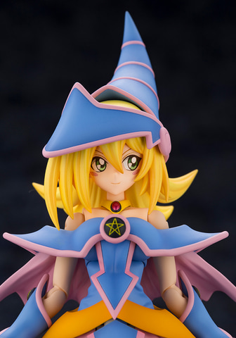 遊戯王」の「ブラック・マジシャン・ガール」がプラモデルで登場。本日