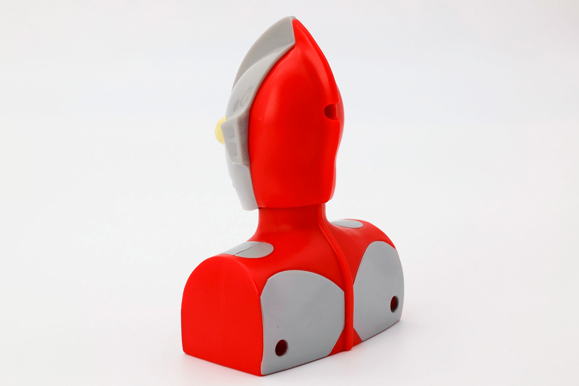 背面部分も手抜き無く作られている感じだ