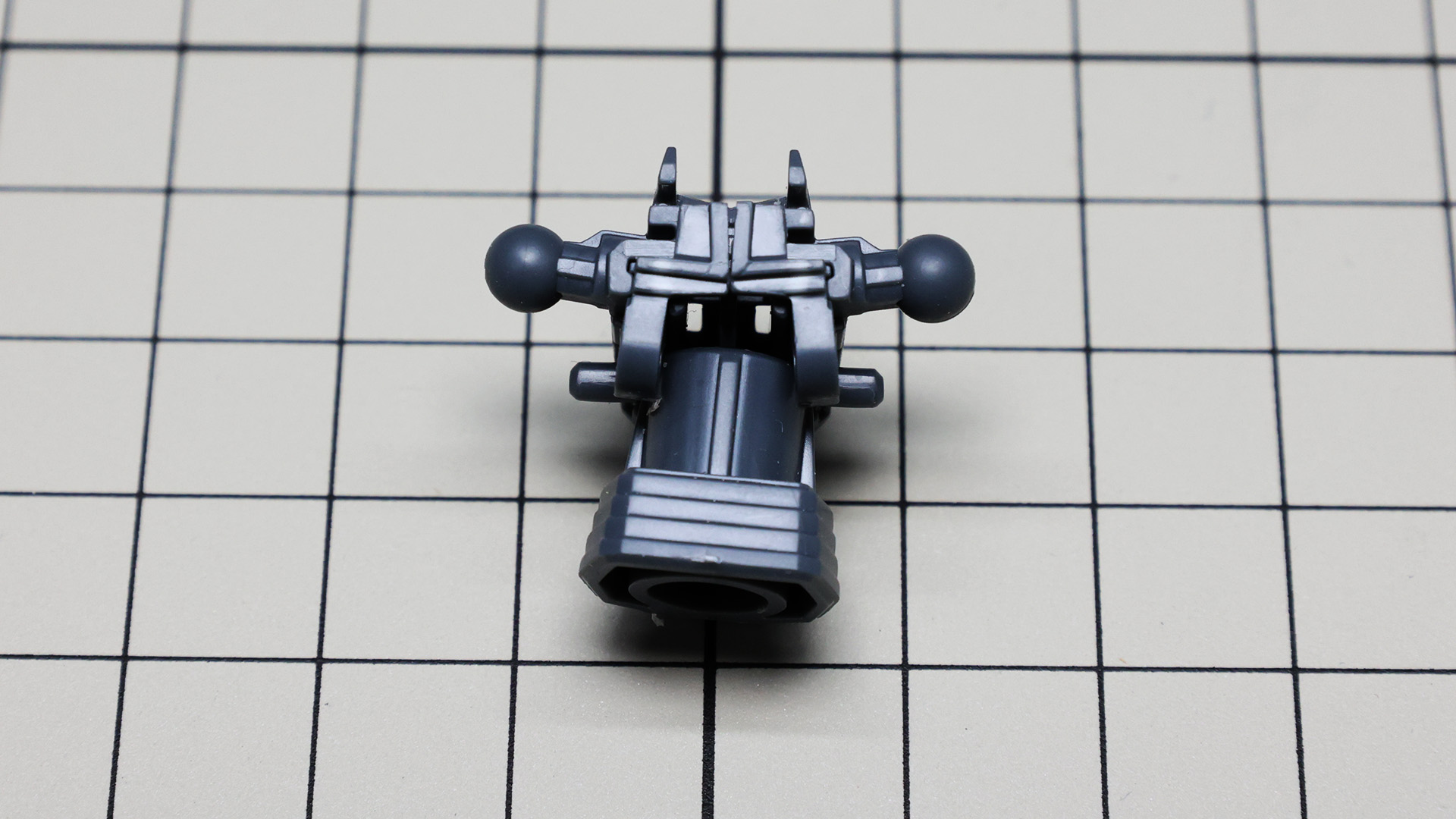 溝などお互いのパーツがどう組み合わさるかをよく確認して組むと……