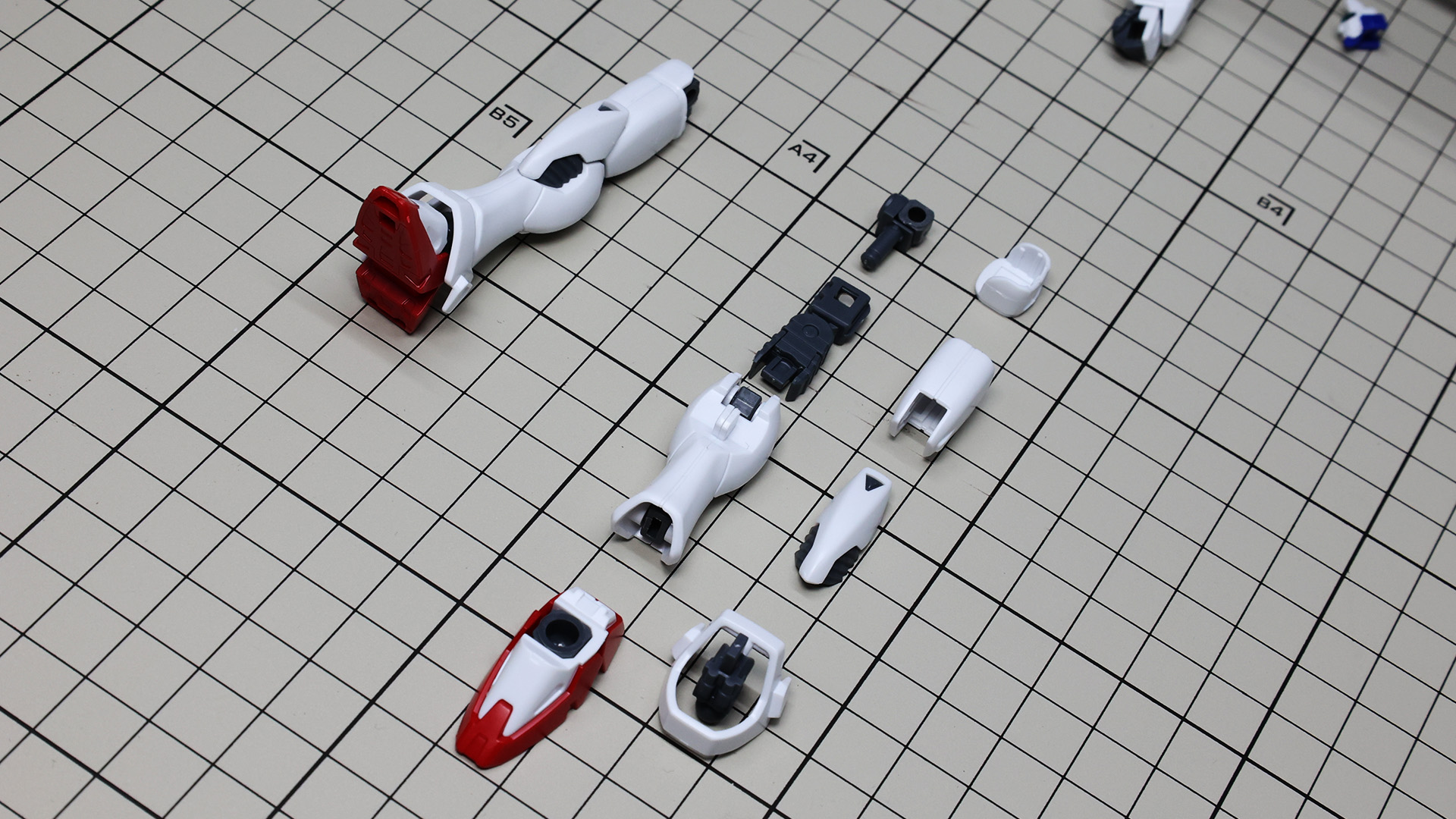 部位ごとに組み上げられます