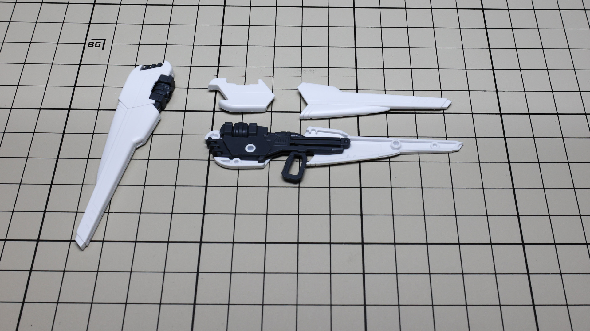 挟み込んでいくと完成します