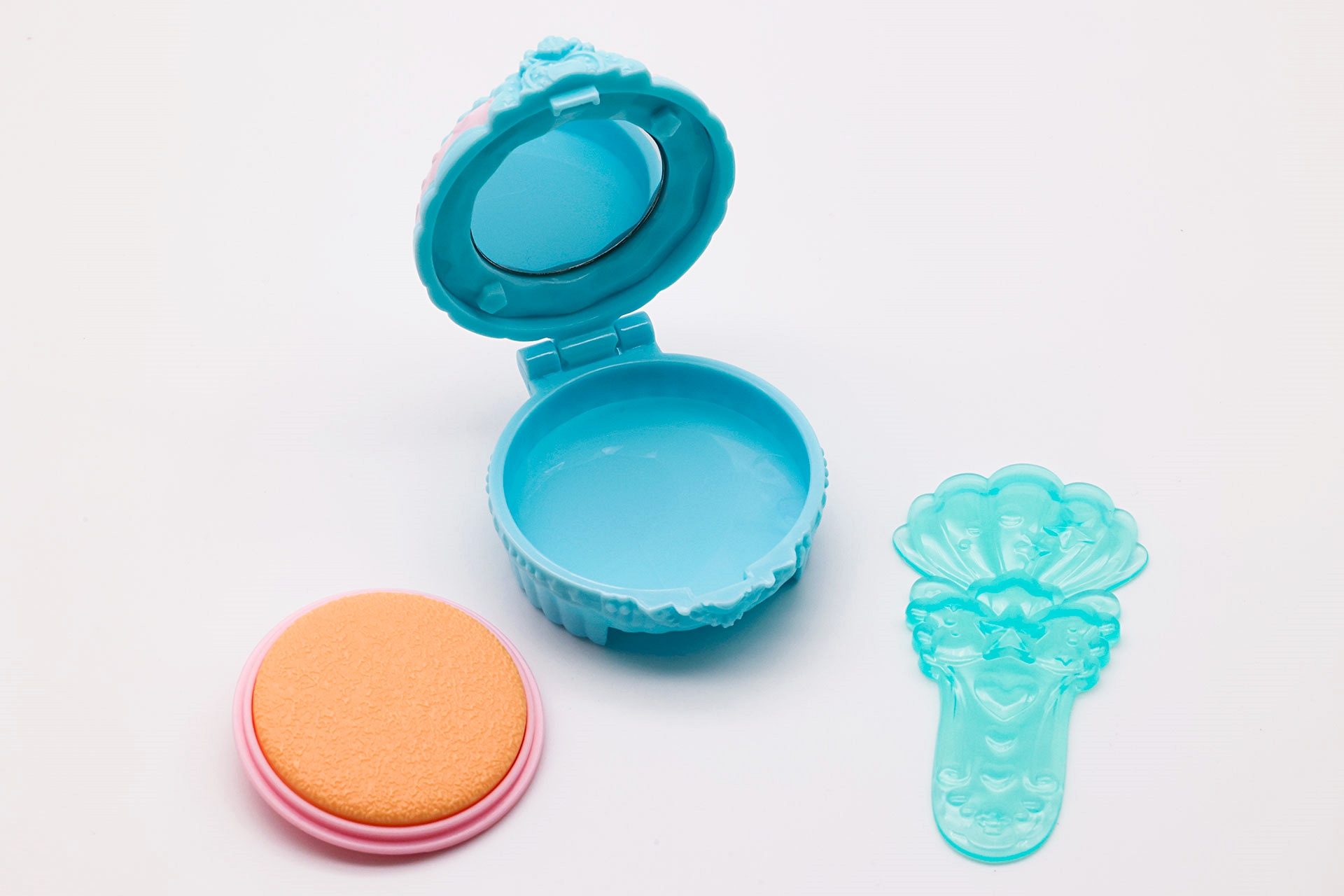 全体としては、3つのパーツから構成されている感じだ