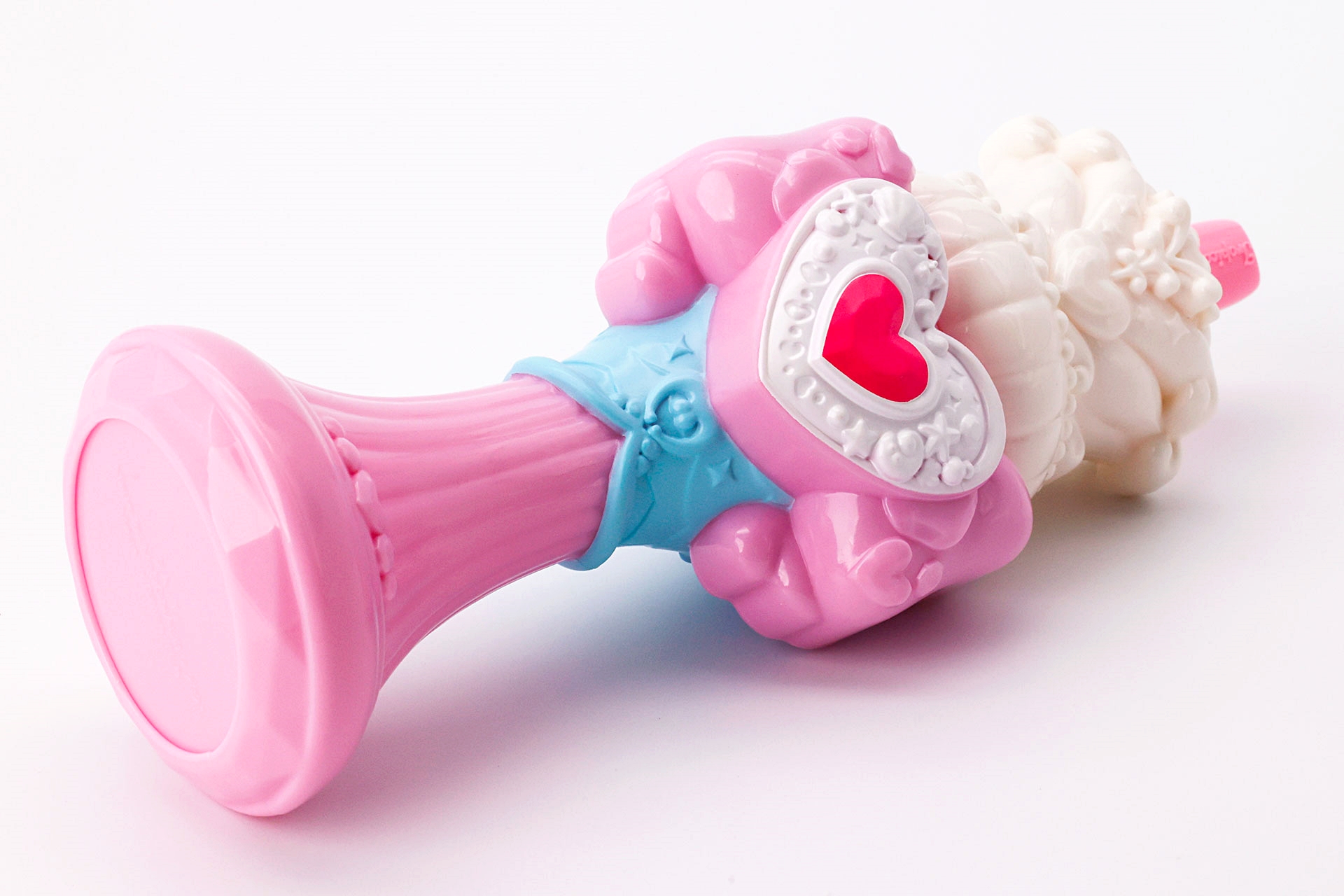 ワンコインで手に入るおもちゃながら、造形はかなり凝っている