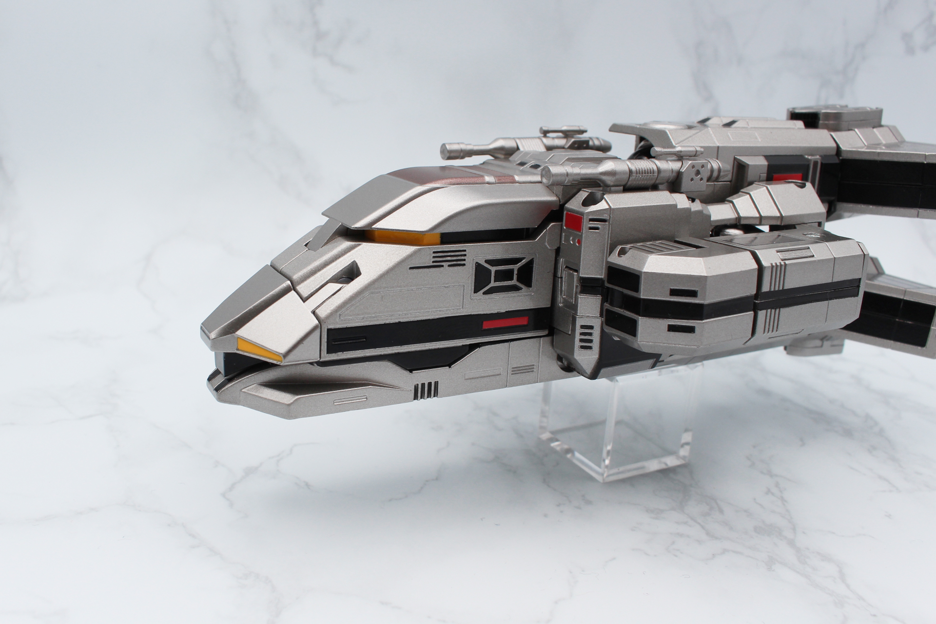 ブリッジの窓を開く