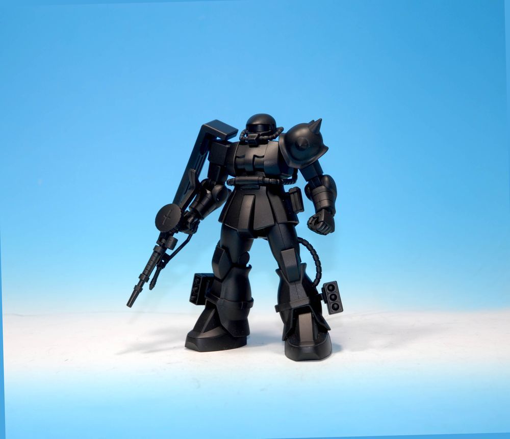 「バンダイホビーセンター専用エコプラ HG 1/144 量産型ザク」価格：1,047円（税込）